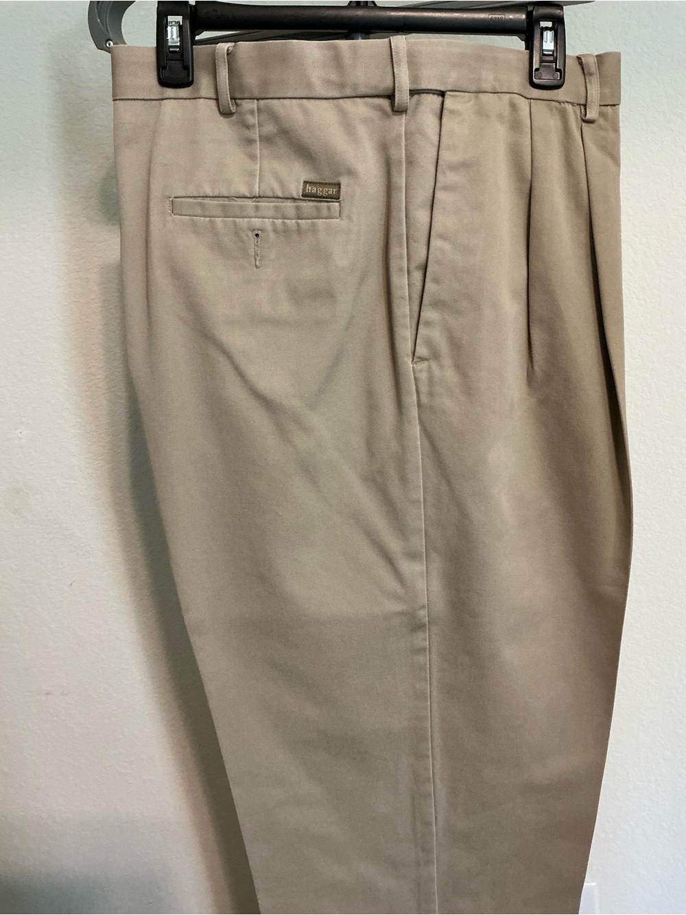 Haggar Men's Light Khaki Cotton Trousers
